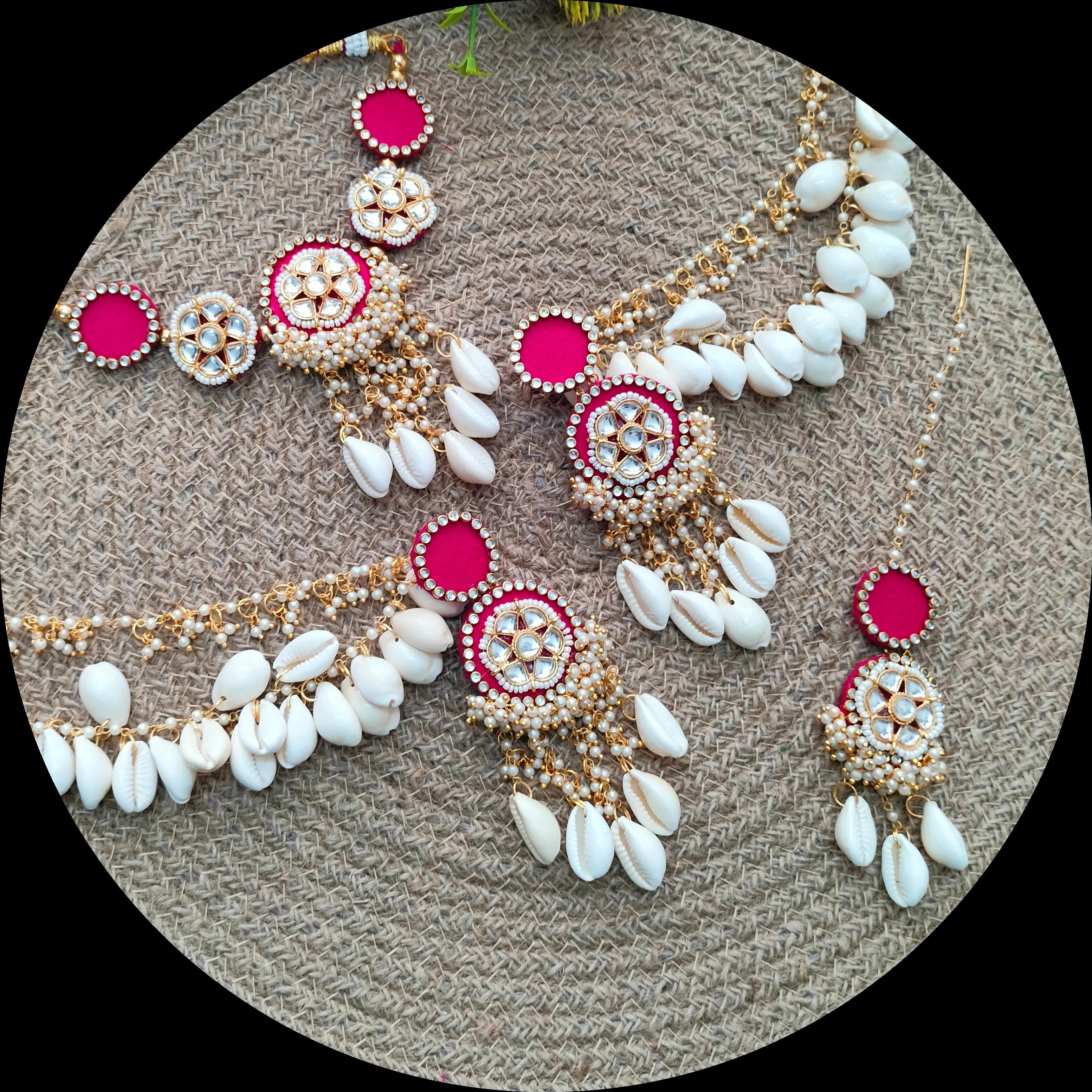 NECKLACE SET