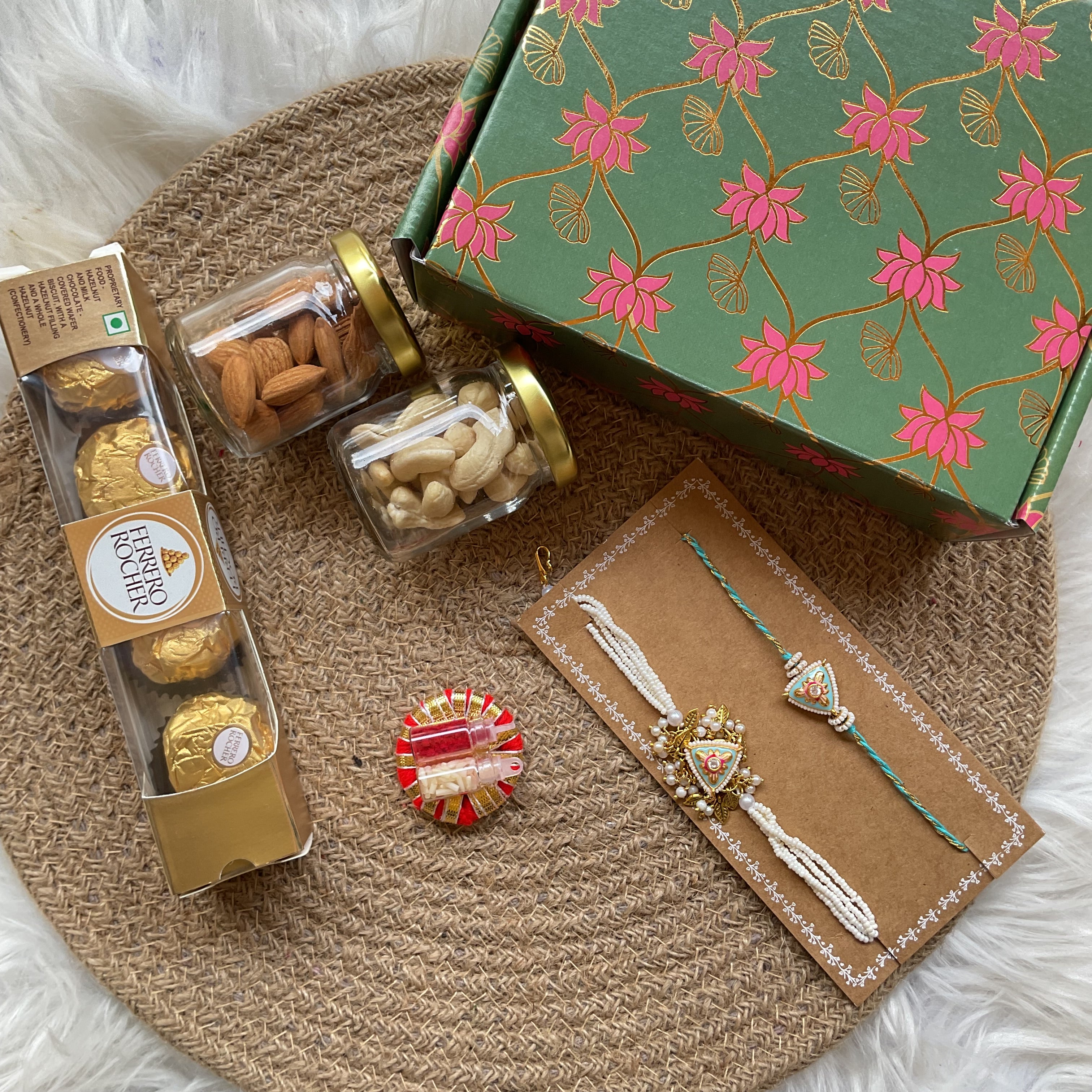 Bhai & Bhabhi Hamper0.3