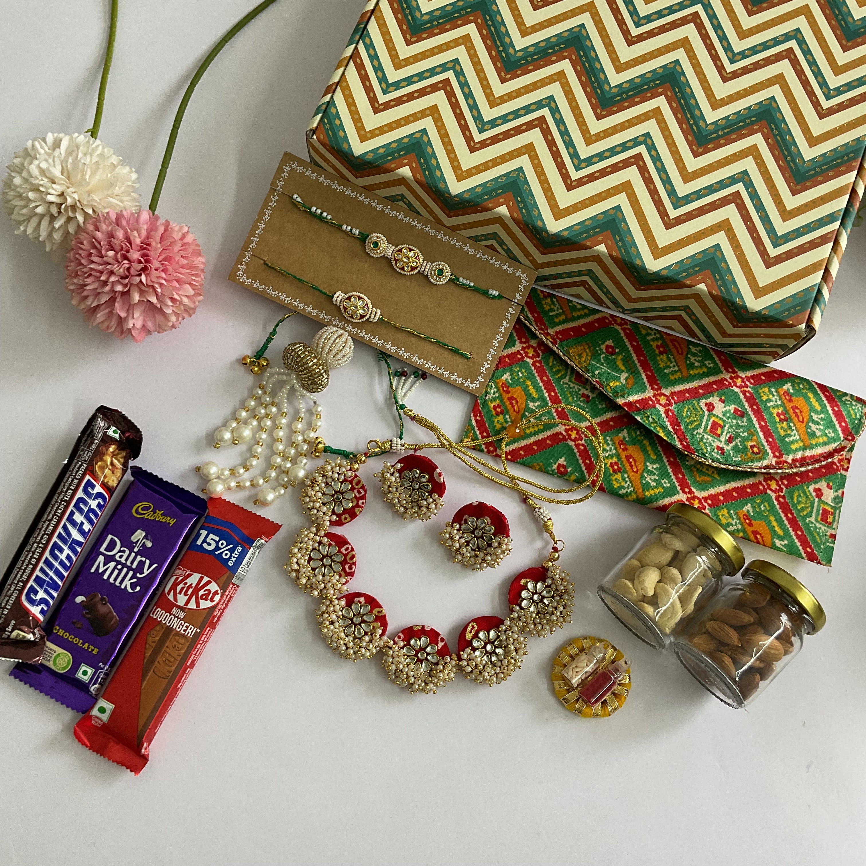 Bhaiya Bhabhi Hamper03