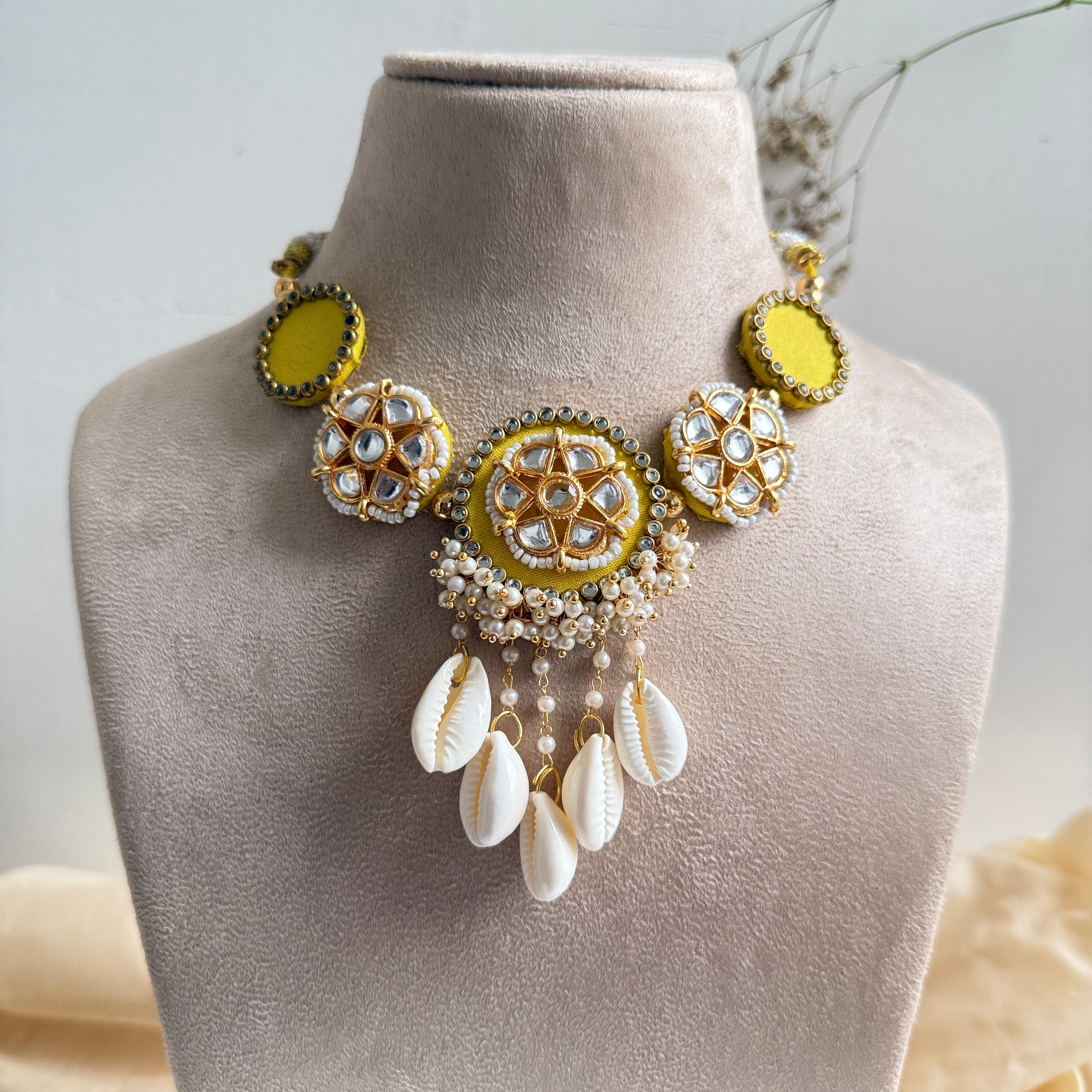 Kanika set (Yellow )