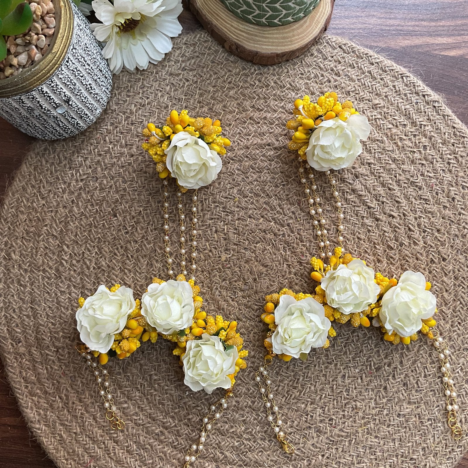 Flower jewellery set for Haldi & Mehndi
