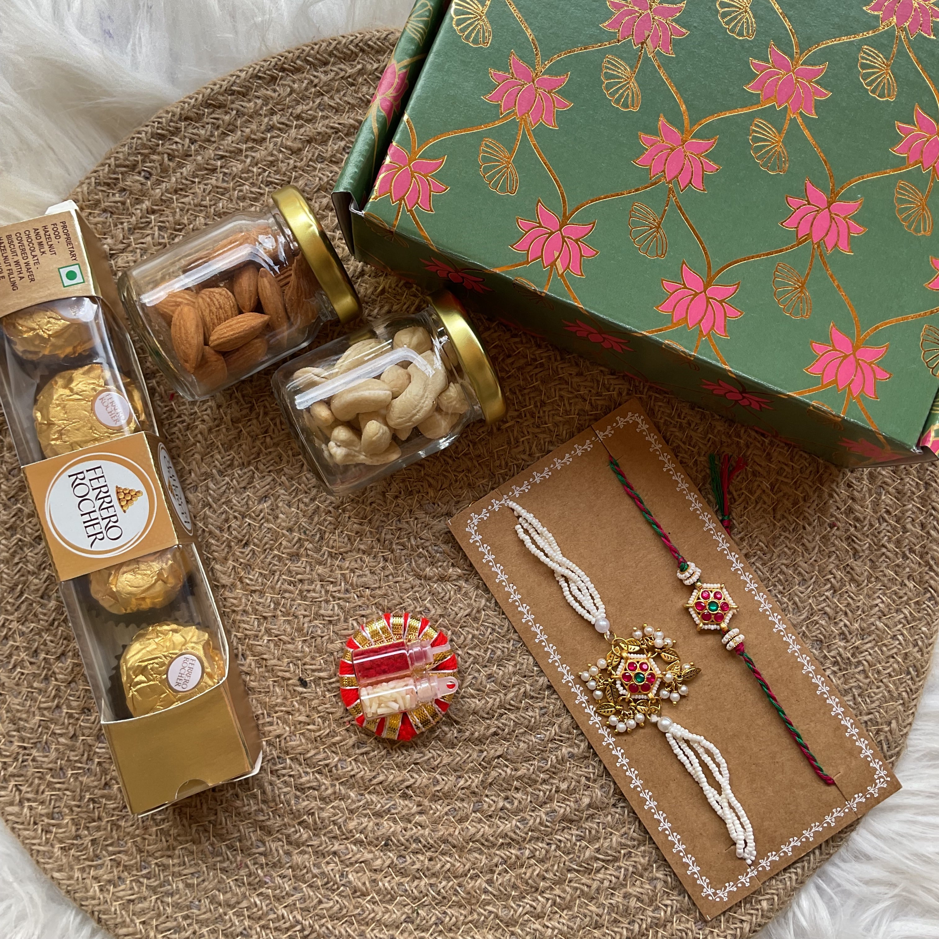 Bhai & Bhabhi Hamper0.5