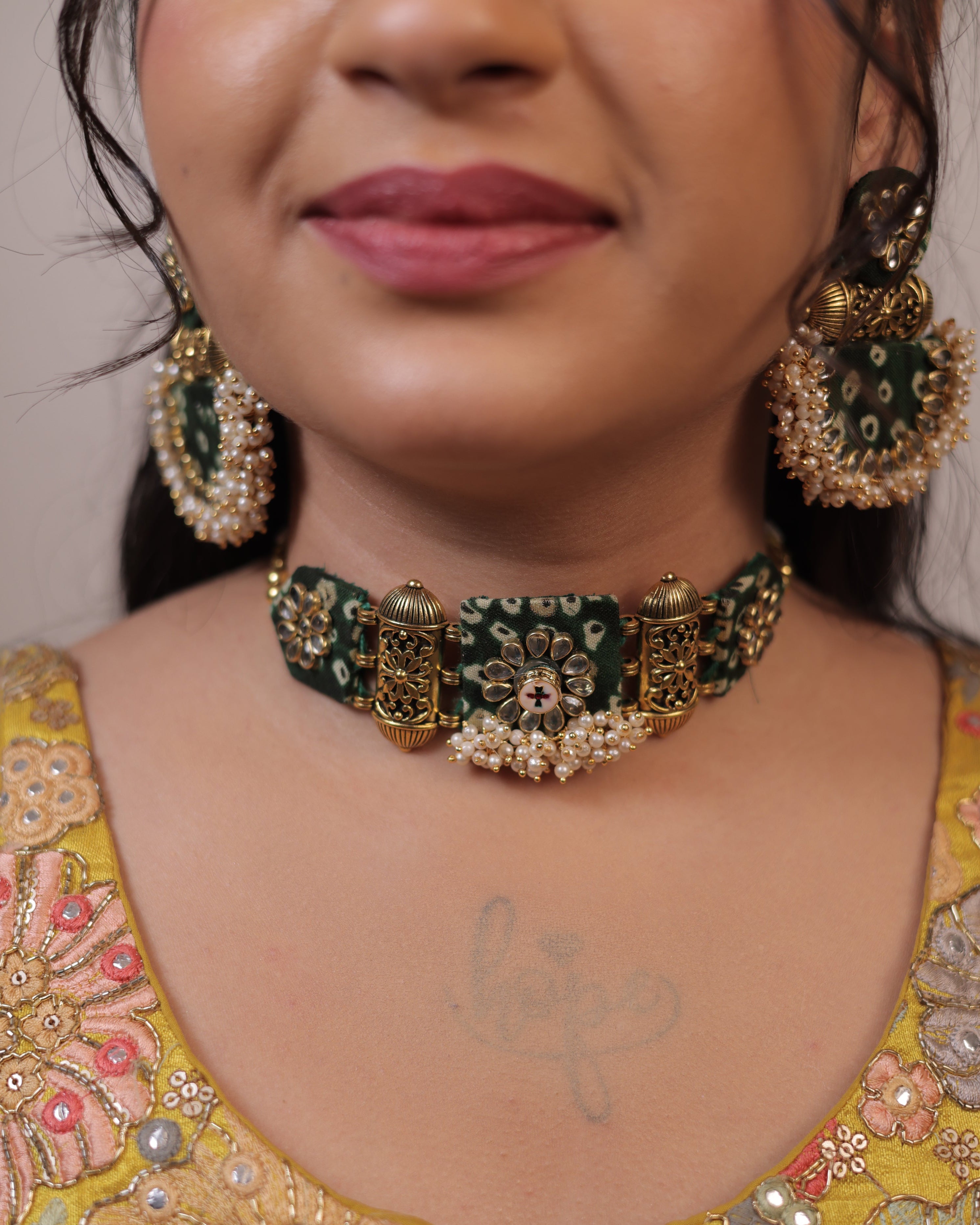 Vriddhi Choker Set